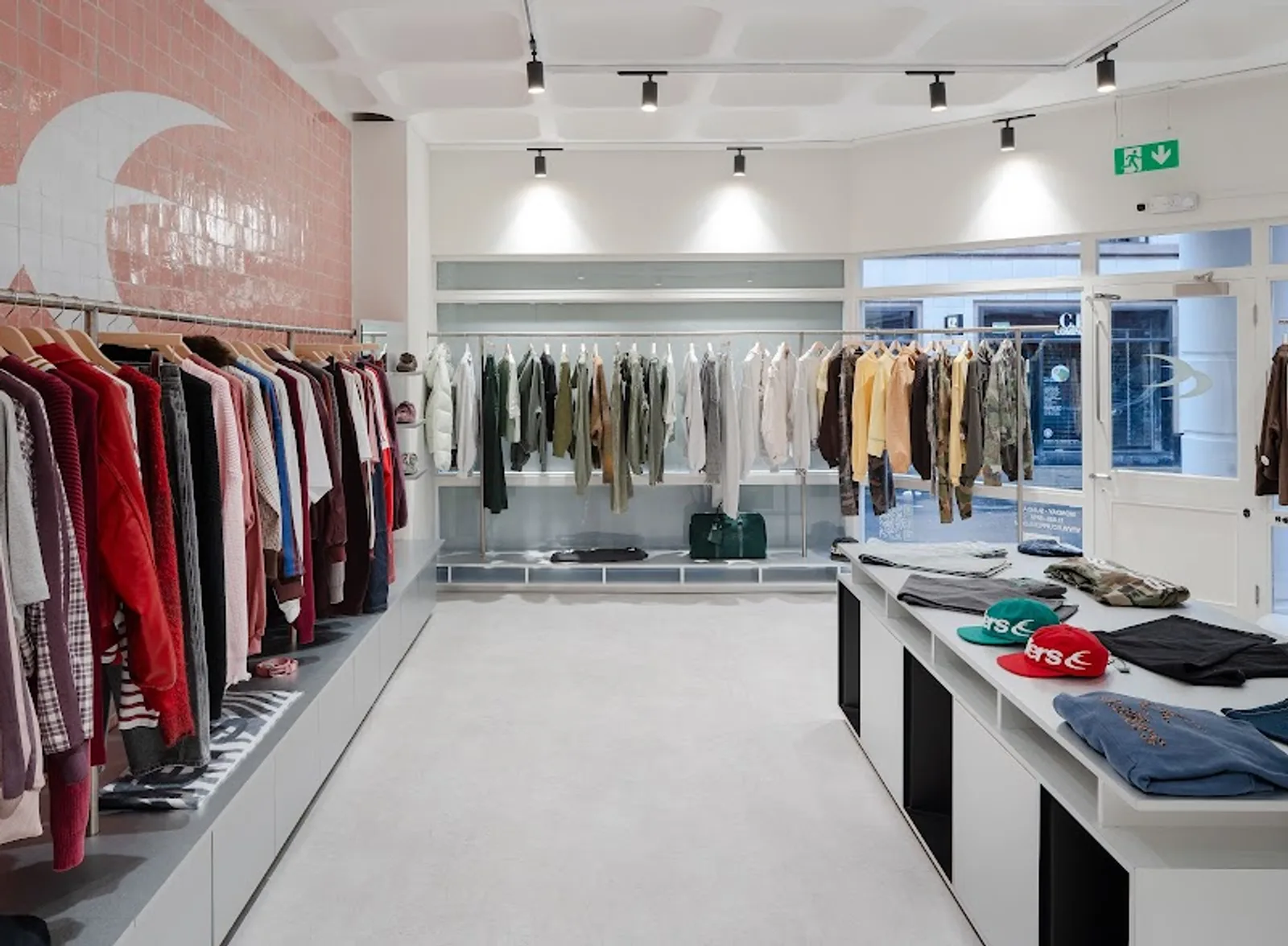 Interior de una tienda Scuffers